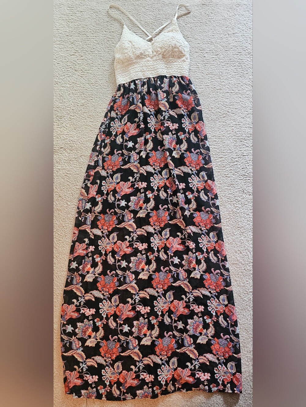 J for Justify floral maxi dress. It features a bohemian style Size Small - Picture 8 of 11